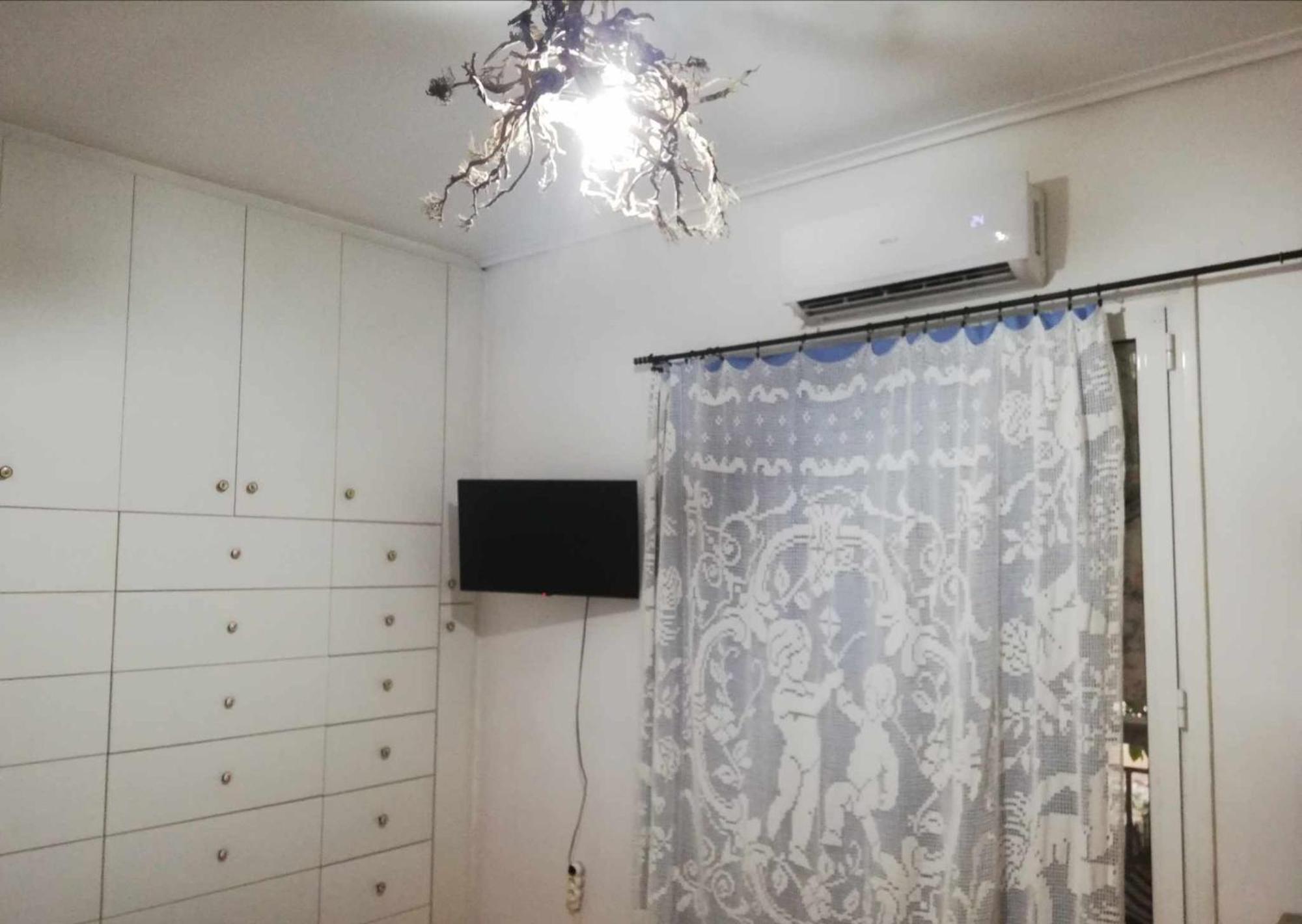 Kyriaki 'S Artistic Apartment Next Metro Agios Ioannis Athens Exterior photo